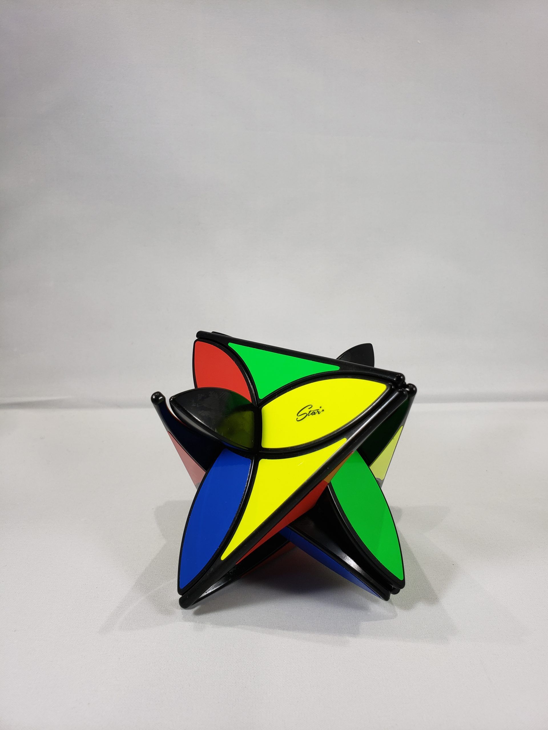 QiYi Clover Pyraminx Unsolved QiYi Clover Pyraminx